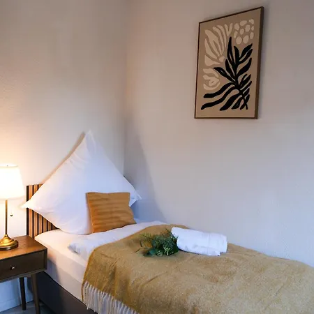 Deluxe House mit Terrasse&Garten - Komfort&Raum