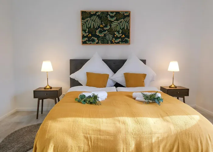 Semesterbostad Deluxe House Mit Terrasse & Garten - Komfort & Raum Duisburg