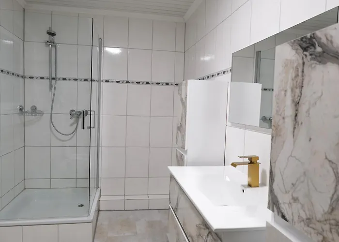 Semesterbostad Deluxe House Mit Terrasse & Garten - Komfort & Raum